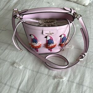 EUC Kate Spade Pippa Flock Party Crossbody Small Bucket Bag Parrot Pink